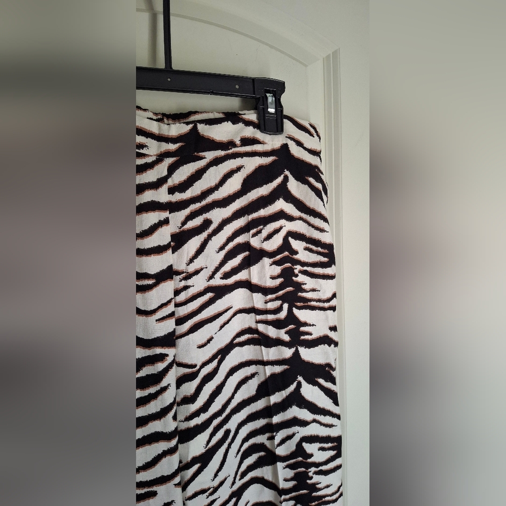 H&M NWT Zebra Print Wide Leg Pants Women's Sz 4 Formal Party Profesional Casual - Picture 6 of 9